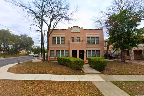 400 W Lynwood Ave, San Antonio, TX 78212