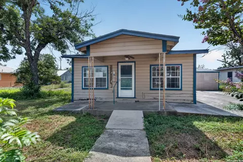 2107 El Jardin, San Antonio, TX 78237