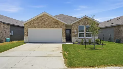 5743 Musquiz Rdg, Seguin, TX 78155