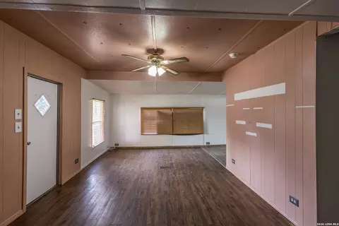 Living - 703 S Baylor, Cotulla, TX 78014 photo 1 of 4