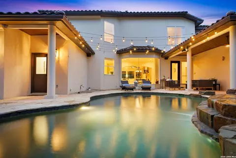 1 Belcourt Pl, San Antonio, TX 78257
