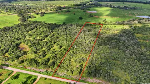 565 Marrou Rd, Seguin, TX 78155