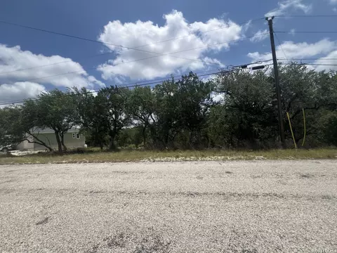 1252 Parton, Canyon Lake, TX 78133