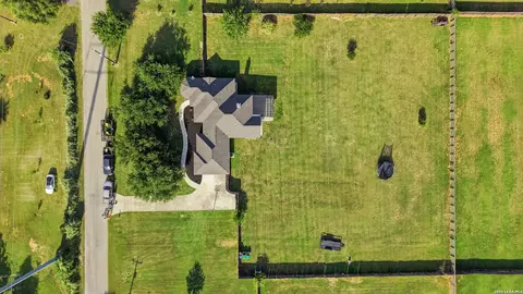 View/Area - 1860 County Road 6710, Lytle, TX 78052 photo 4 of 13