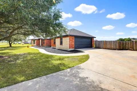 Exterior - 1860 County Road 6710, Lytle, TX 78052 photo 3 of 7