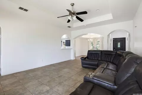Living - 1860 County Road 6710, Lytle, TX 78052 photo 4 of 6