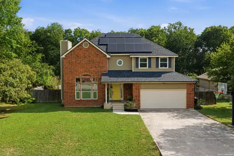 296 Spring River Dr, Martindale, TX 78655