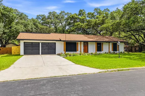 5311 Chancellor St, San Antonio, TX 78229