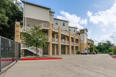 1228 Ervendberg Ave # 104, New Braunfels, TX 78130