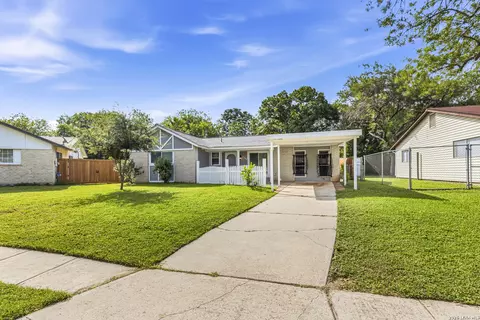7400 Barryhill St, San Antonio, TX 78238