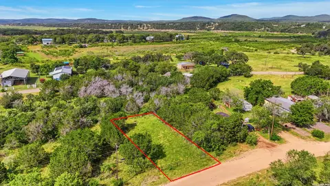 378 Medina Dr, Bandera, TX 78003