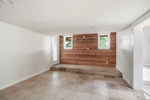 Living - 606 E Austin St, Luling, TX 78648 photo 2 of 2