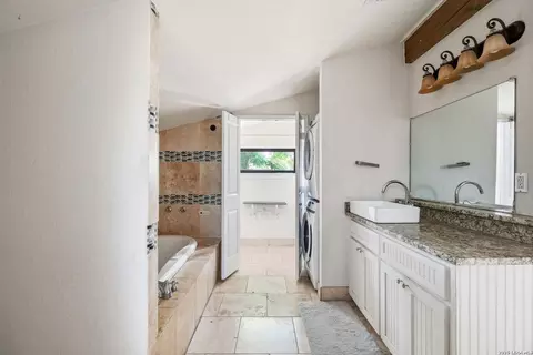 Other - 606 E Austin St, Luling, TX 78648 photo 3 of 6