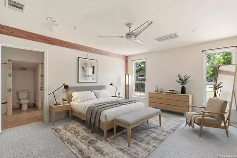 Bedroom - 606 E Austin St, Luling, TX 78648 photo 1 of 8