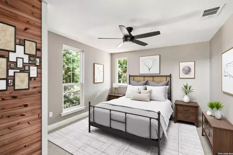Bedroom - 606 E Austin St, Luling, TX 78648 photo 6 of 8