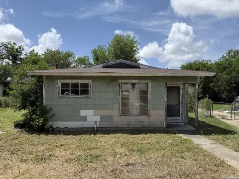 318 Sterling St, San Antonio, TX 78220