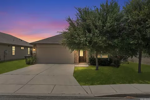 8750 Fischer Fls, San Antonio, TX 78254