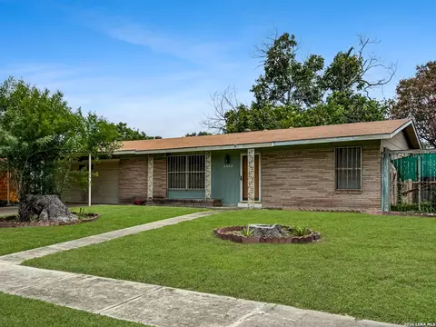 4503 Bikini Dr, San Antonio, TX 78218