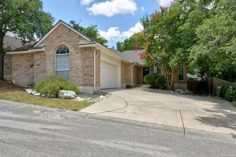 6635 Shady Bend Dr, San Antonio, TX 78256
