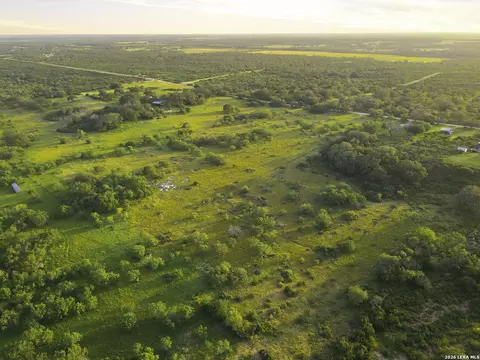 tbd County Road 6642, Devine, TX 78016 photo 4