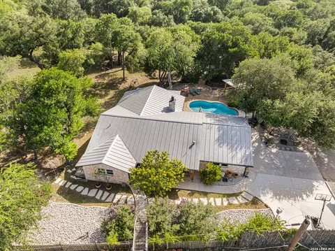 105 Jacob Dr, Boerne, TX 78006