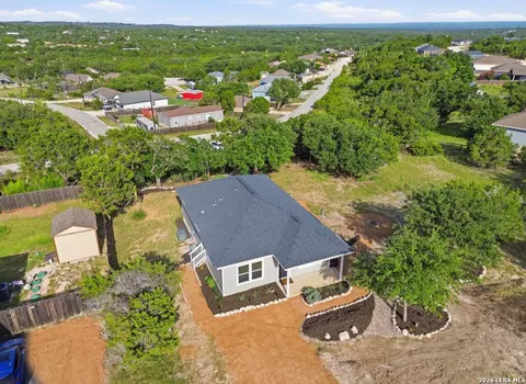 View/Area - 335 Cimarron, Spring Branch, TX 78070 photo 2 of 4