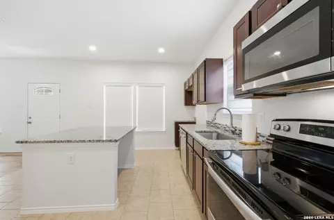 Kitchen - 335 Cimarron, Spring Branch, TX 78070 photo 1 of 4