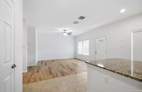 Living - 335 Cimarron, Spring Branch, TX 78070 photo 3 of 4