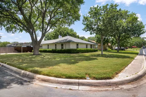 14102 Susancrest Dr, San Antonio, TX 78232
