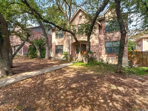 16826 Winding Oak Dr, San Antonio, TX 78247