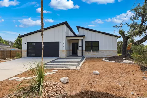 Exterior - 799 Mockingbird Cv, Spring Branch, TX 78070 photo 3 of 13