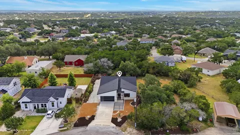 View/Area - 799 Mockingbird Cv, Spring Branch, TX 78070 photo 2 of 11