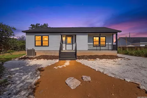 Exterior - 799 Mockingbird Cv, Spring Branch, TX 78070 photo 4 of 13