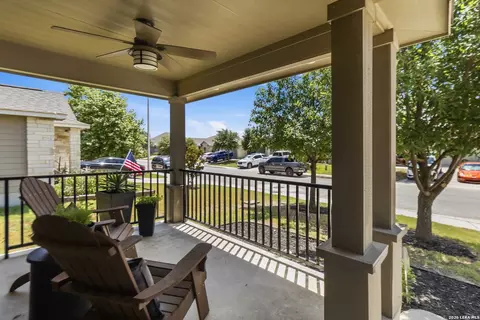 875 Pumpkin Rdg, New Braunfels, TX 78130