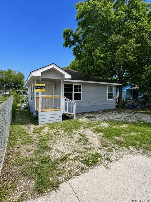 408 SW 41st St, San Antonio, TX 78237