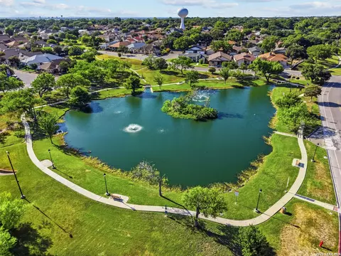 View/Area - 6119 Crescent Fls, Windcrest, TX 78239 photo 10 of 11