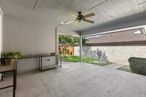 Exterior - 6119 Crescent Fls, Windcrest, TX 78239 photo 3 of 5