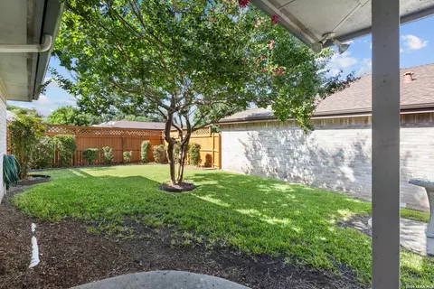 Exterior - 6119 Crescent Fls, Windcrest, TX 78239 photo 4 of 5