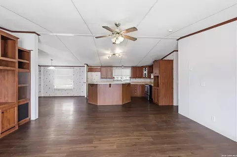 Living - 22707 Savannah Hts, Von Ormy, TX 78073 photo 5 of 6