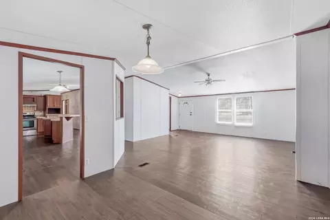 Living - 22707 Savannah Hts, Von Ormy, TX 78073 photo 3 of 6