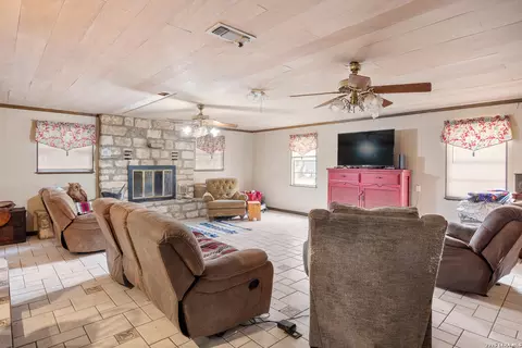 Living - 308 Hackberry St, Junction, TX 76849 photo 2 of 3
