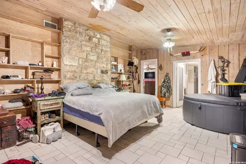 Bedroom - 308 Hackberry St, Junction, TX 76849 photo 2 of 4