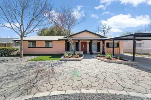 5110 Village Row Dr, San Antonio, TX 78218