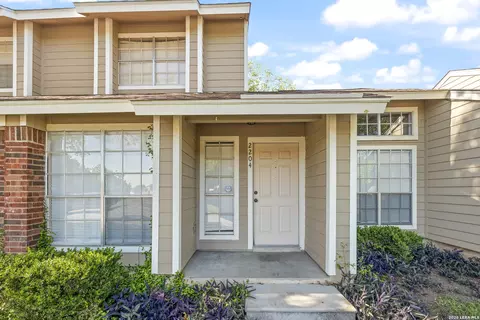 9140 Timber Path #2204, San Antonio, TX 78250