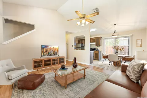 9140 Timber Path #2204, San Antonio, TX 78250