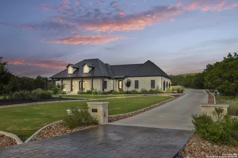 1687 Noble Trl, Canyon Lake, TX 78133