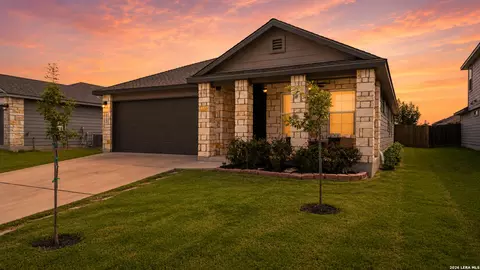 2299 Clover, New Braunfels, TX 78130
