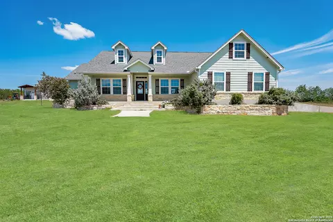 7315 New Sulphur Springs Rd, San Antonio, TX 78263