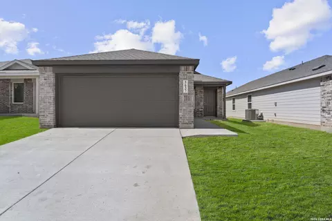 5637 Jasper Pl, San Antonio, TX 78223
