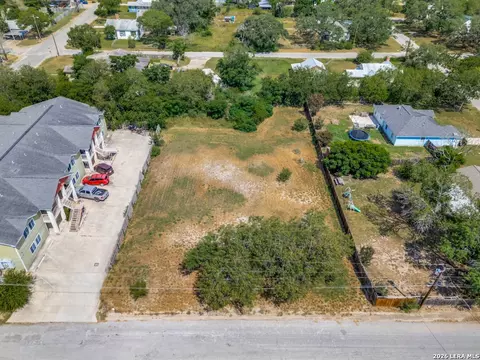 0 Upson Dr, Devine, TX 78106 photo 4